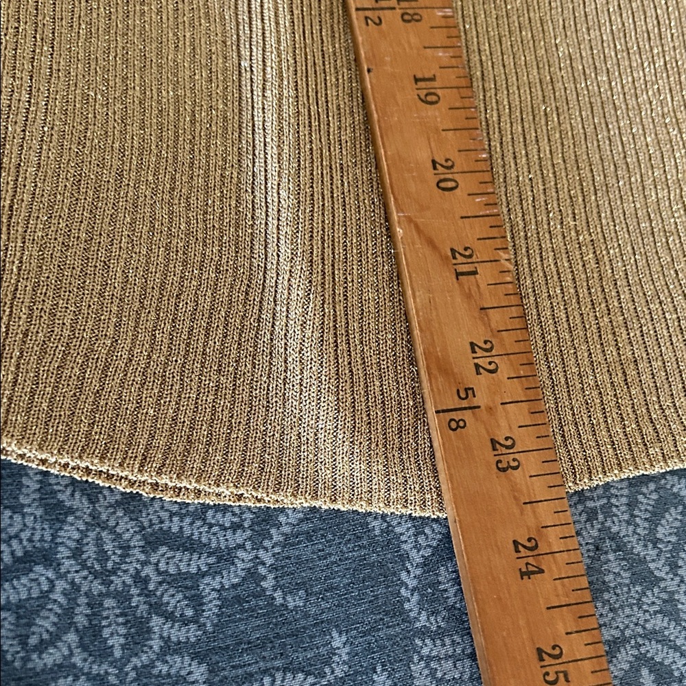 Lauren Ralph Lauren Vintage  Gold Metallic V-Neck Button-Up Women's Sweater - Picture 8 of 8